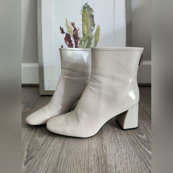 Zara Patent Faux leather Ecru Off White Booties sz 40 - Picture 1 of 10